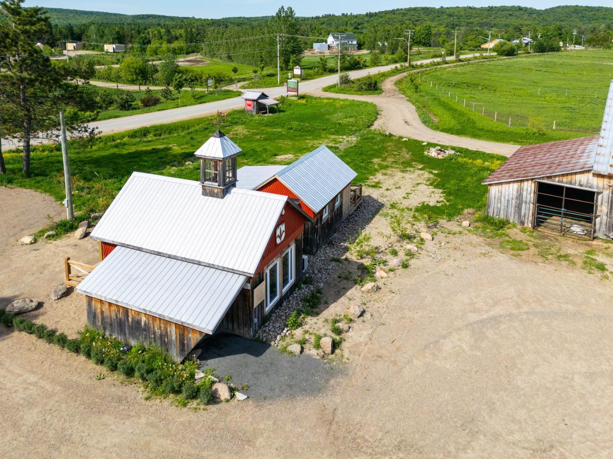 Le Baluchon Eco-Villegiature Saint-Paulin Eksteriør billede